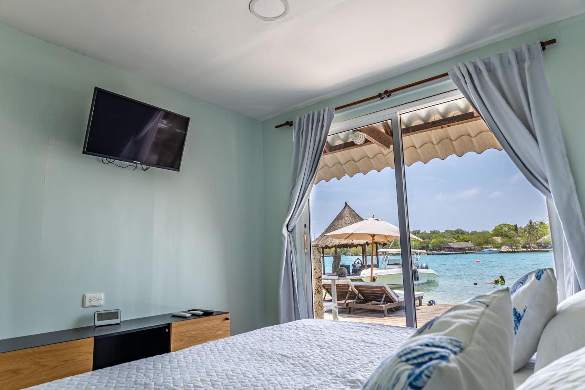 Fragata Island House Hotel Cartagena Room photo